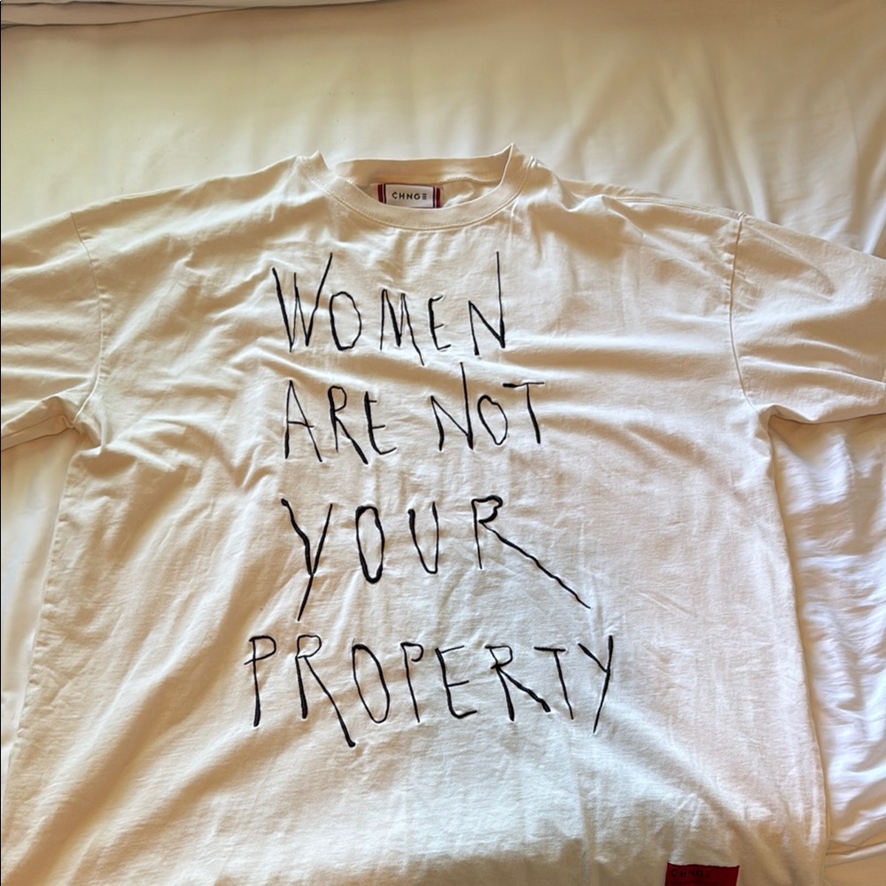 CHNGE White Graphic T-Shirt